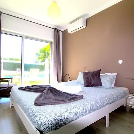 Lodge Casa De Cedros Σετούμπαλ