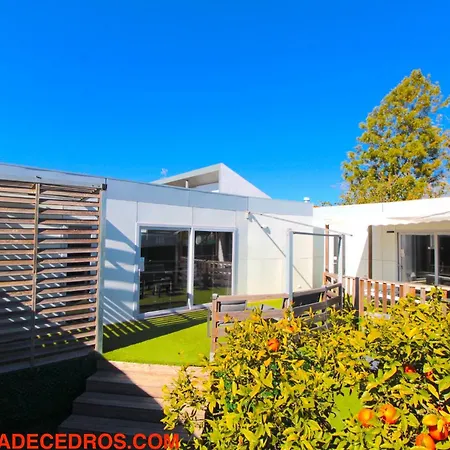 Casa De Cedros * セトゥーバル